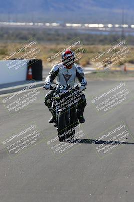 media/Jan-19-2023-Racers Edge (Thu) [[69d0b4dc55]]/B Group/Session 2 (Pit Exit)/